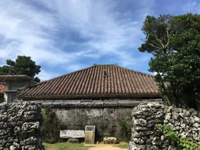 【石垣島発着/1日】大人気の4島（西表島・由布島・小浜島・竹富島）巡り日帰りツアー＜0歳～参加OK！送迎＆昼食付き＞