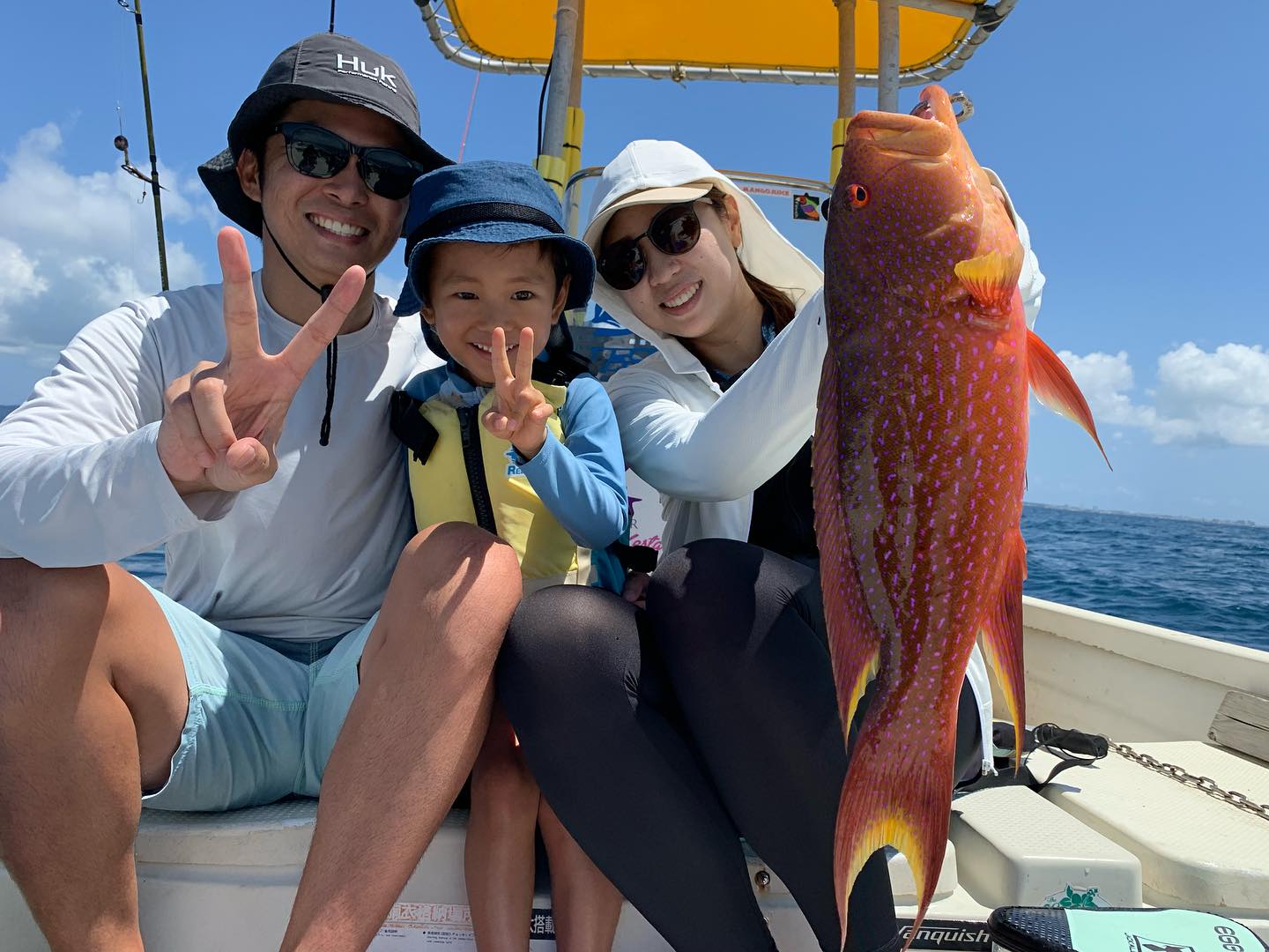 【石垣島/約3時間】手ぶらで気軽にルアー釣り体験☆船上ライトキャスティング半日コース！初心者やお子様、女性大歓迎♪（ES-94）