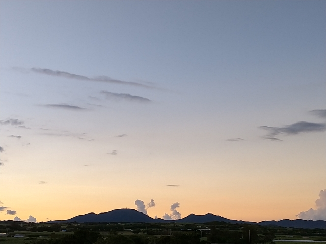 於茂登岳